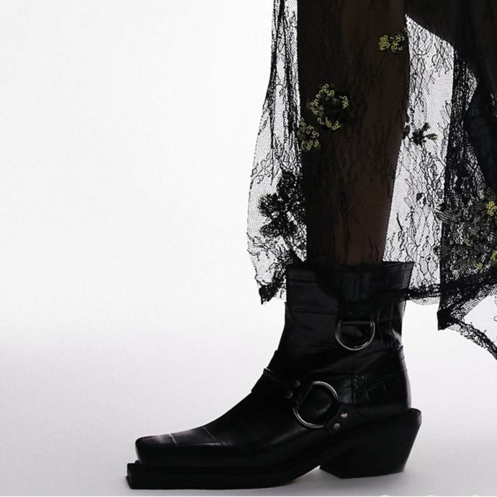 NIB TOPSHOP ANKLE MOTO BOOTS❤️❤️
